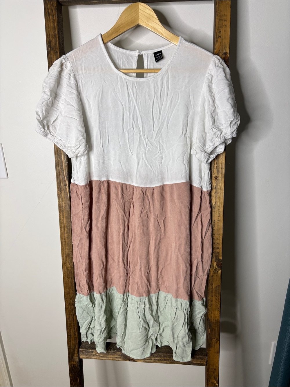 SHEIN White Blush Sage Colorblock Tiered Mini Dress Size L